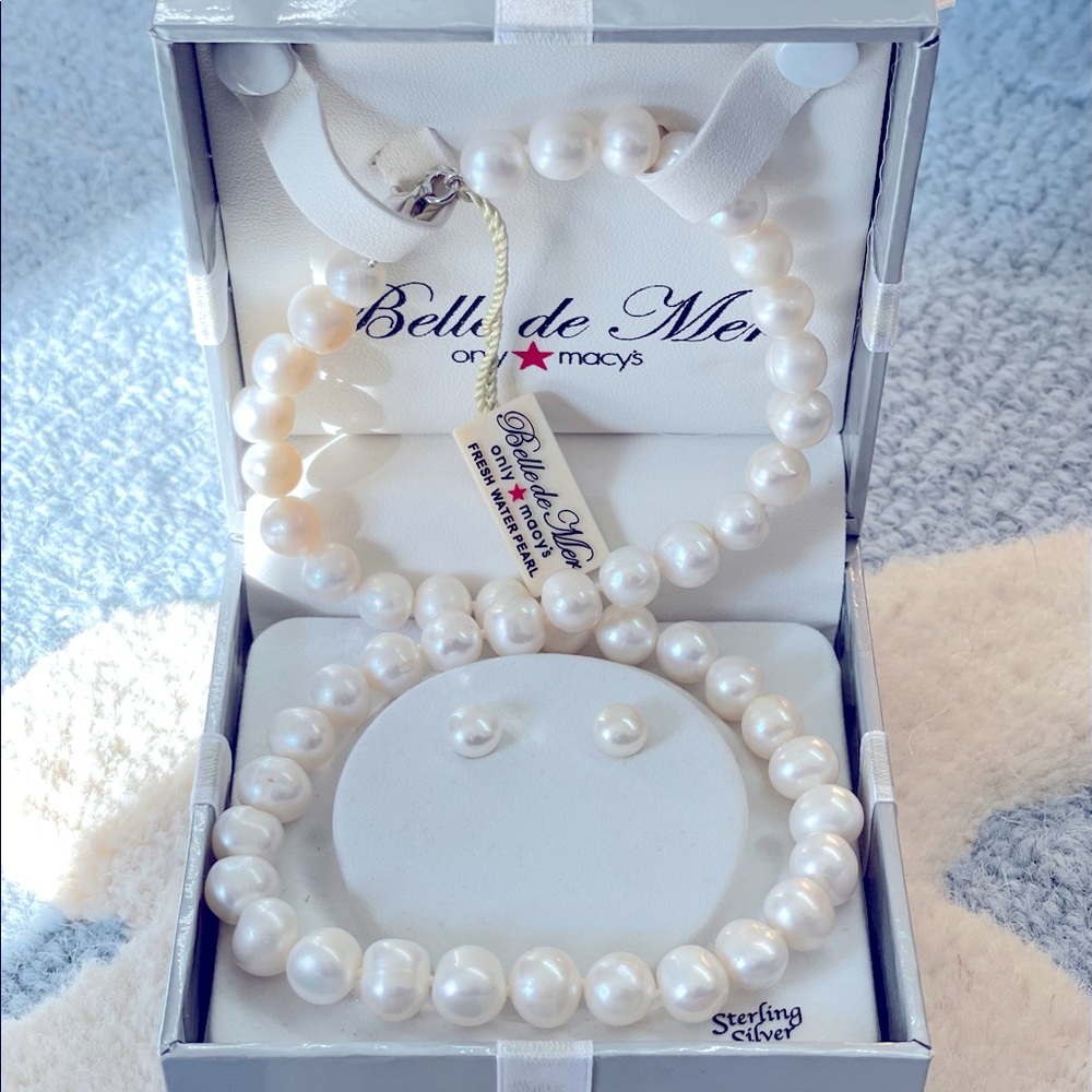 Belle de Mer Freshwater Pearl Earrings and Necklace Set